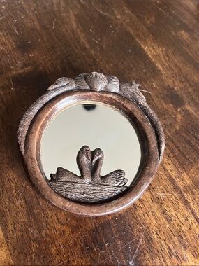 Source Unknown Vintage Bronze-Tone Swan Round Wall Mirror